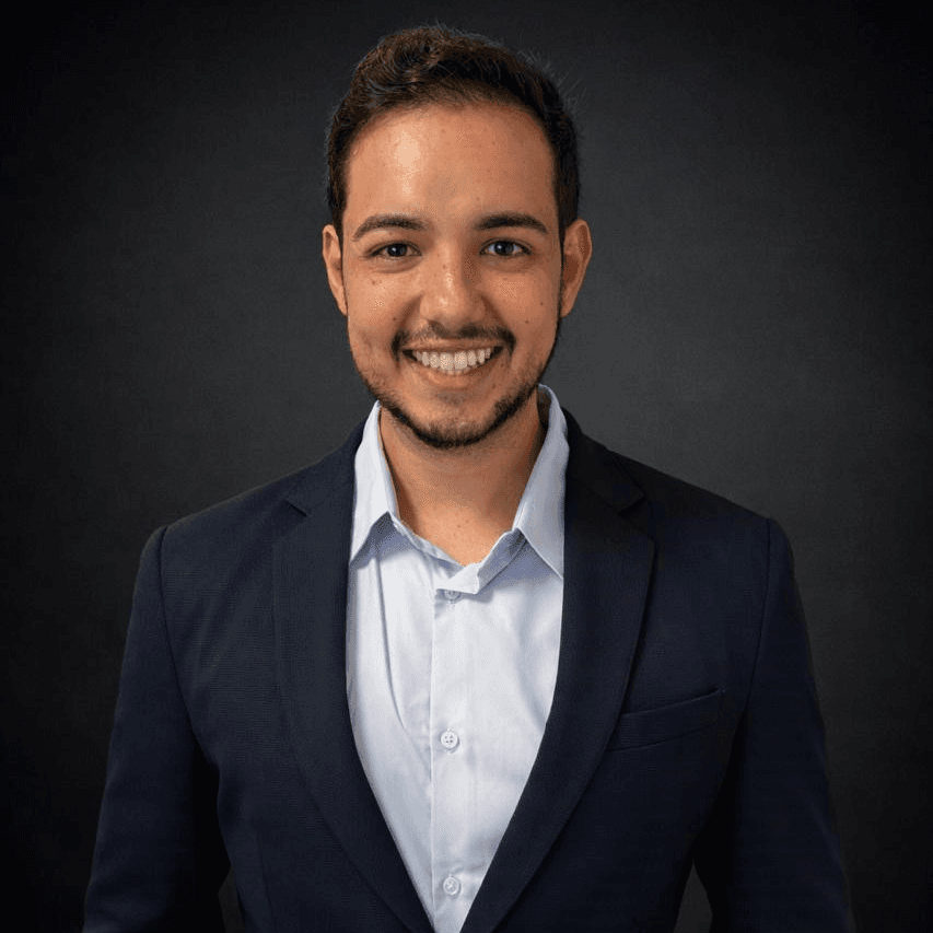 Adriano Freire — Colunista — Finanças & Investimentos no Tendo Em Vista